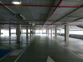 APARCAMIENTO.JPG