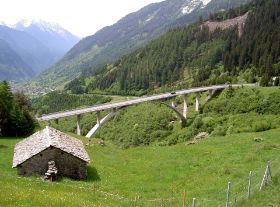 VIADUCTO SUIZA.JPG